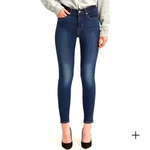 Women's Levi's Jeans 28x30 - 310 shaping super skinny